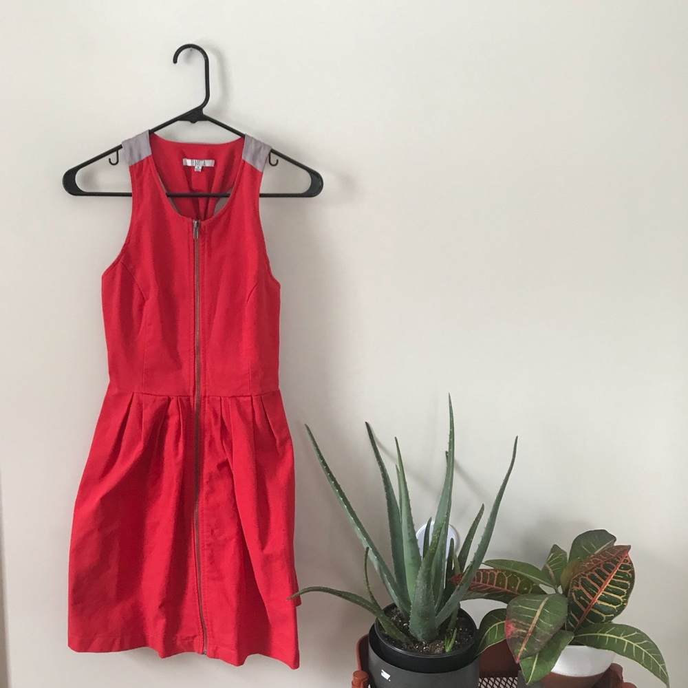 BB Dakota red flirty above the knee dress